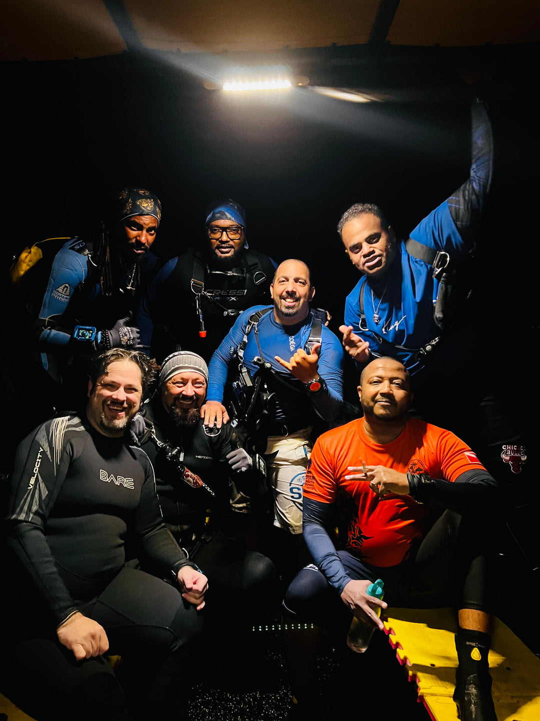 01030003 NIGHT DIVE